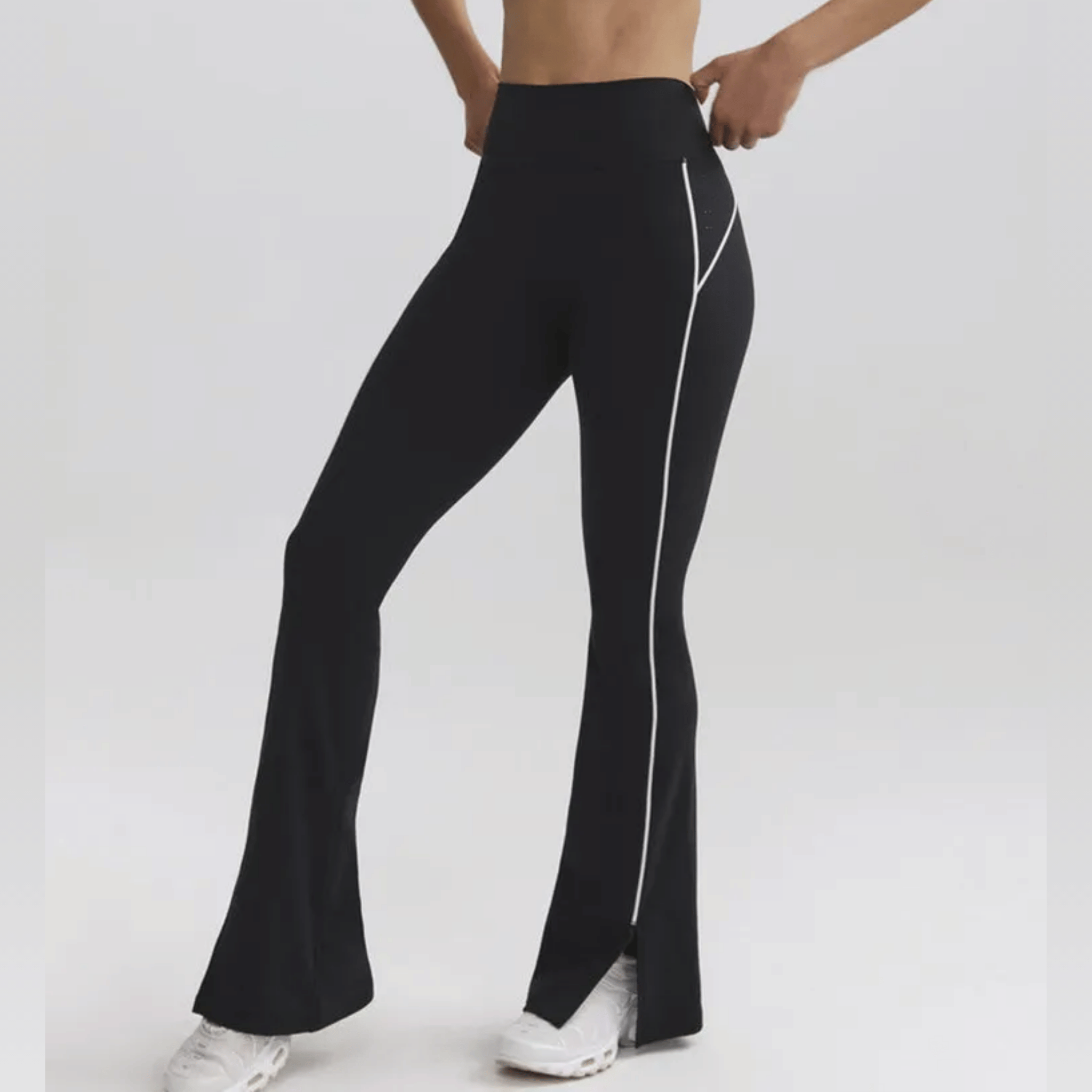 Studio Seamless Flare Set