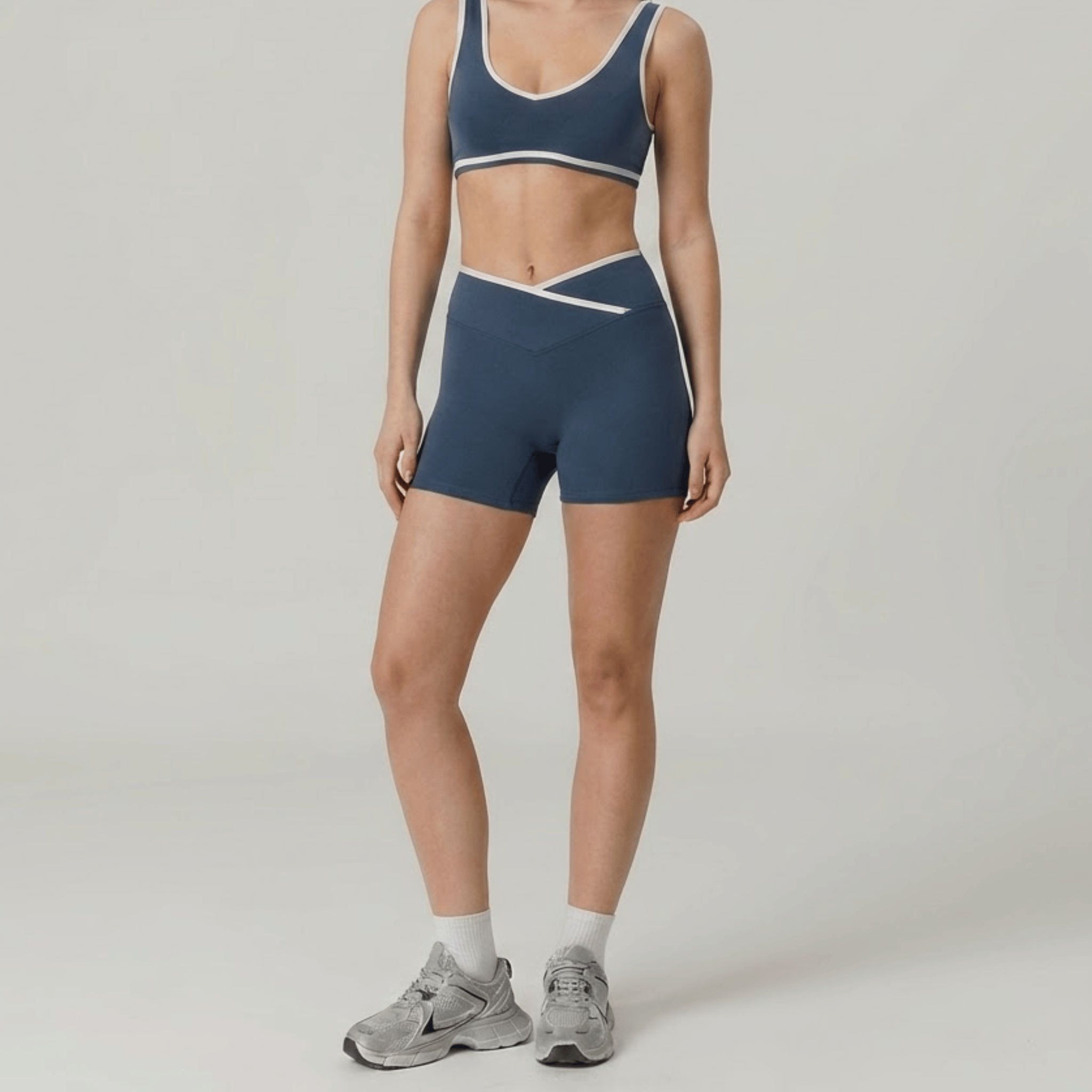 Studio Contrast Shorts Set