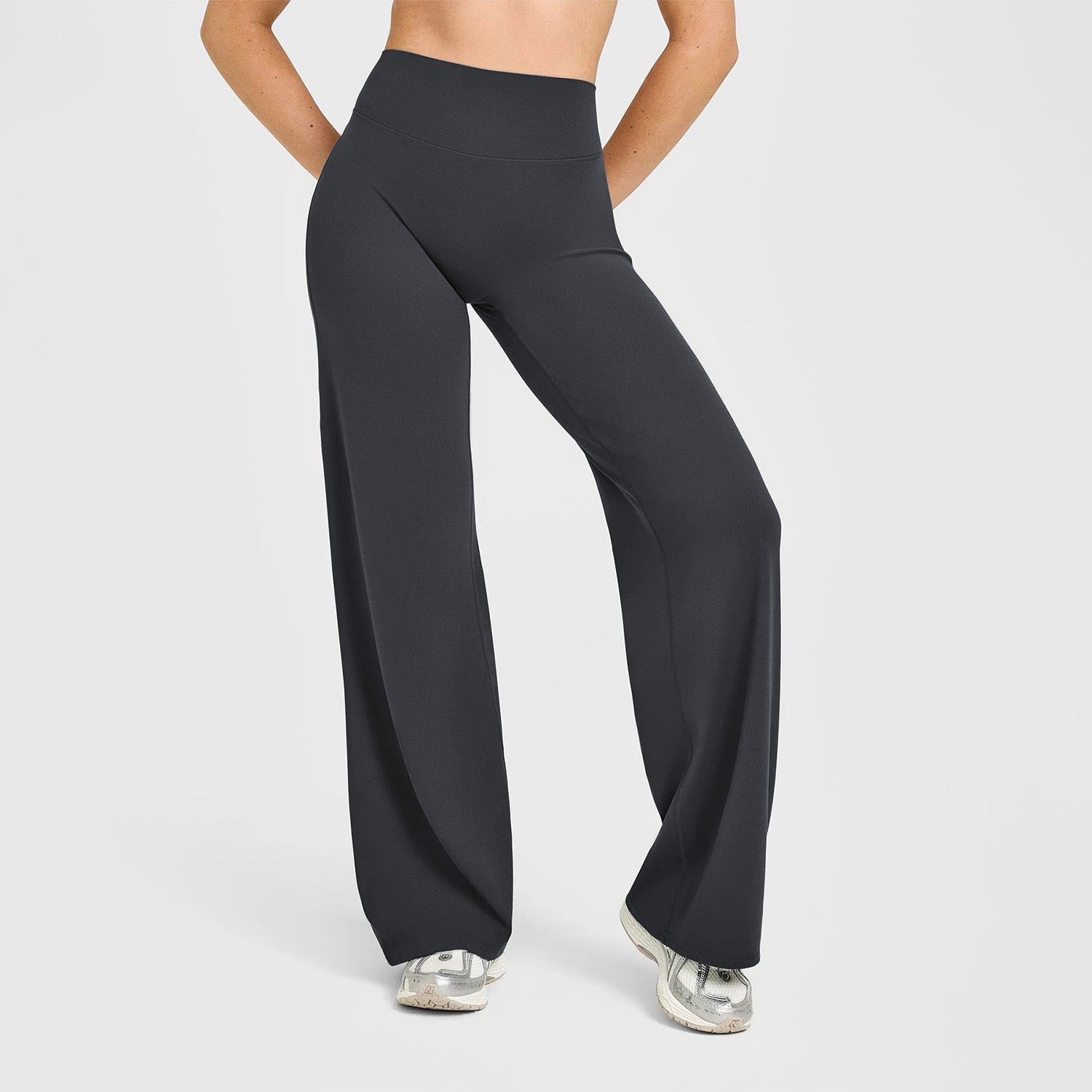 Seamless Straight Leg Pant Performance
