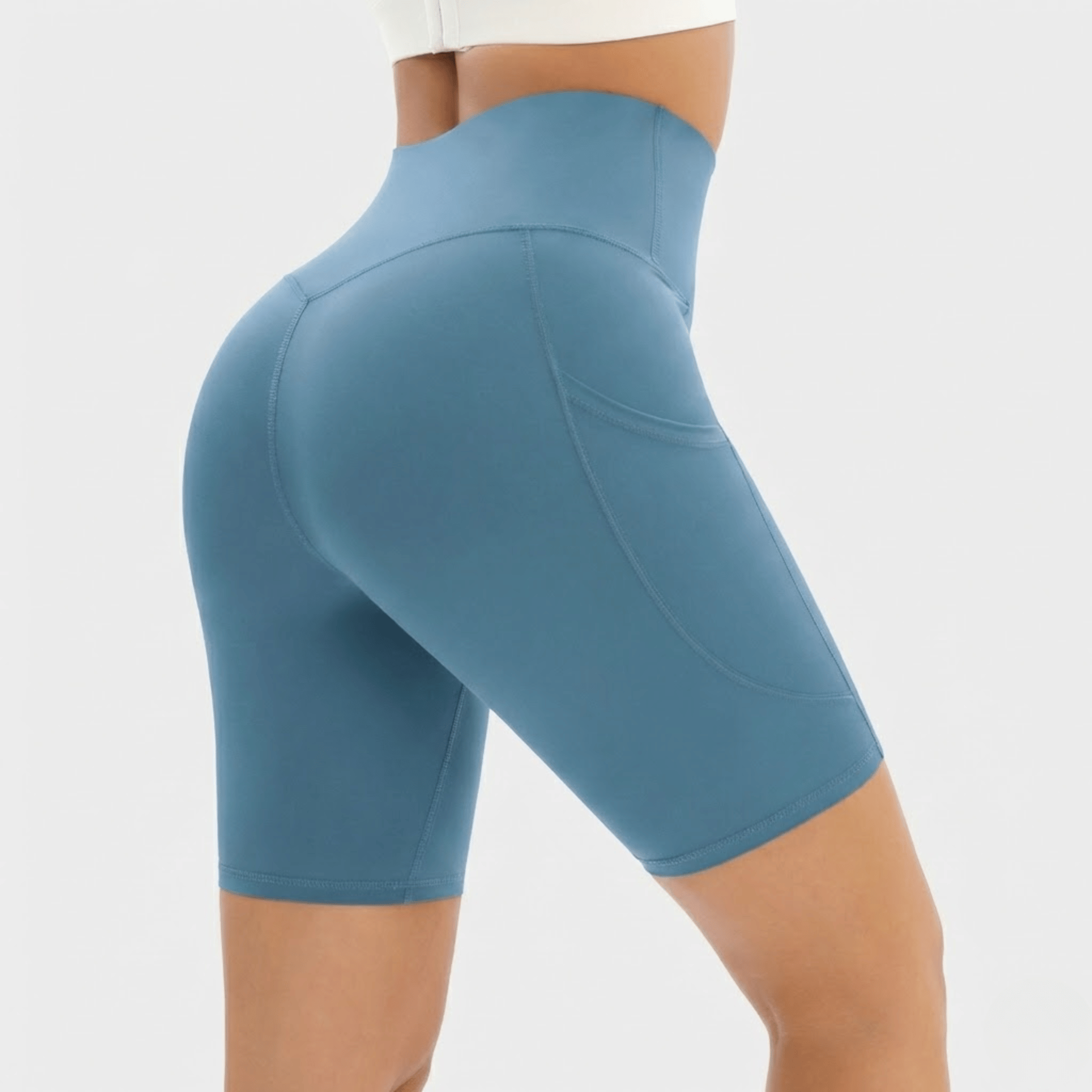 Motion Basic Pocket Shorts