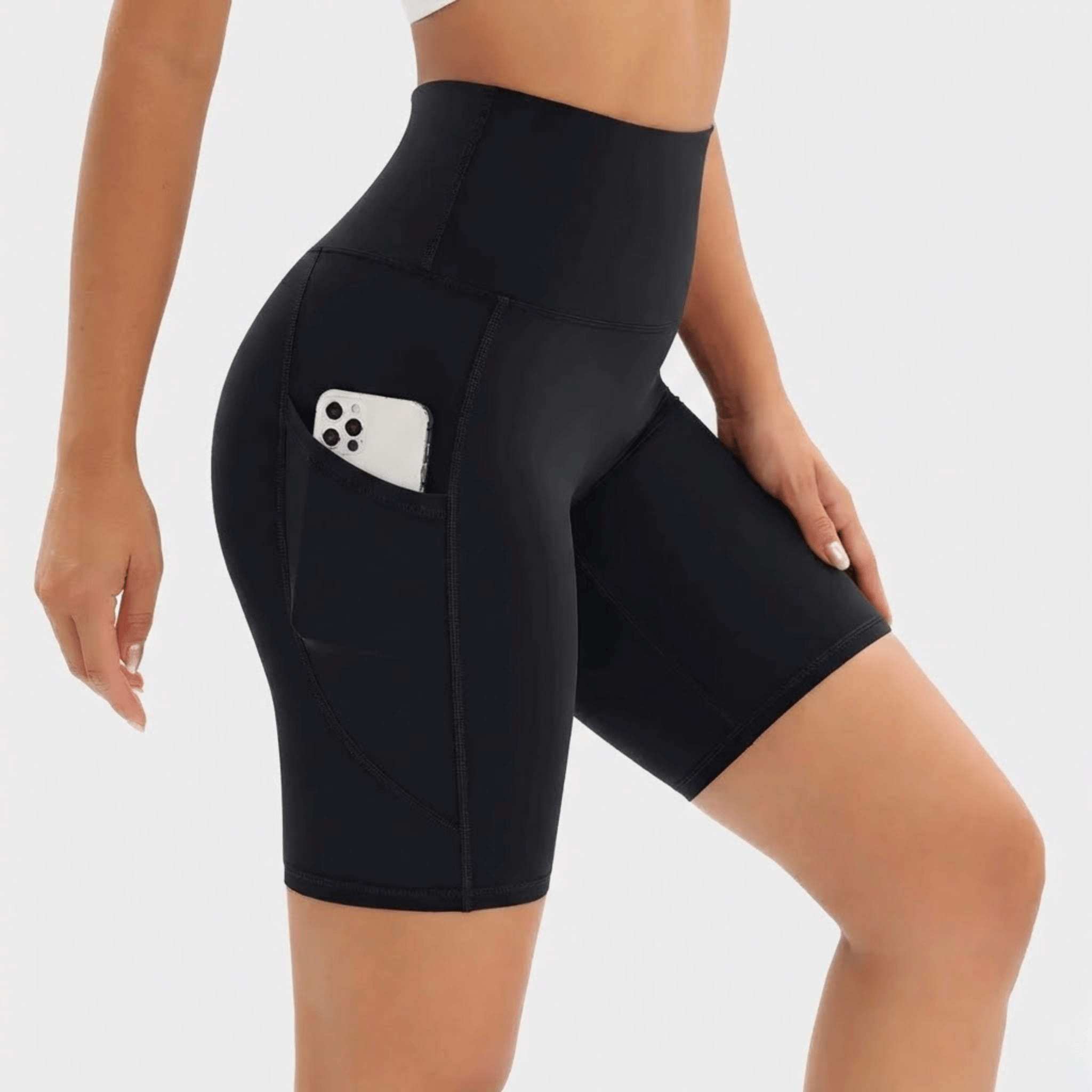 Motion Basic Pocket Shorts