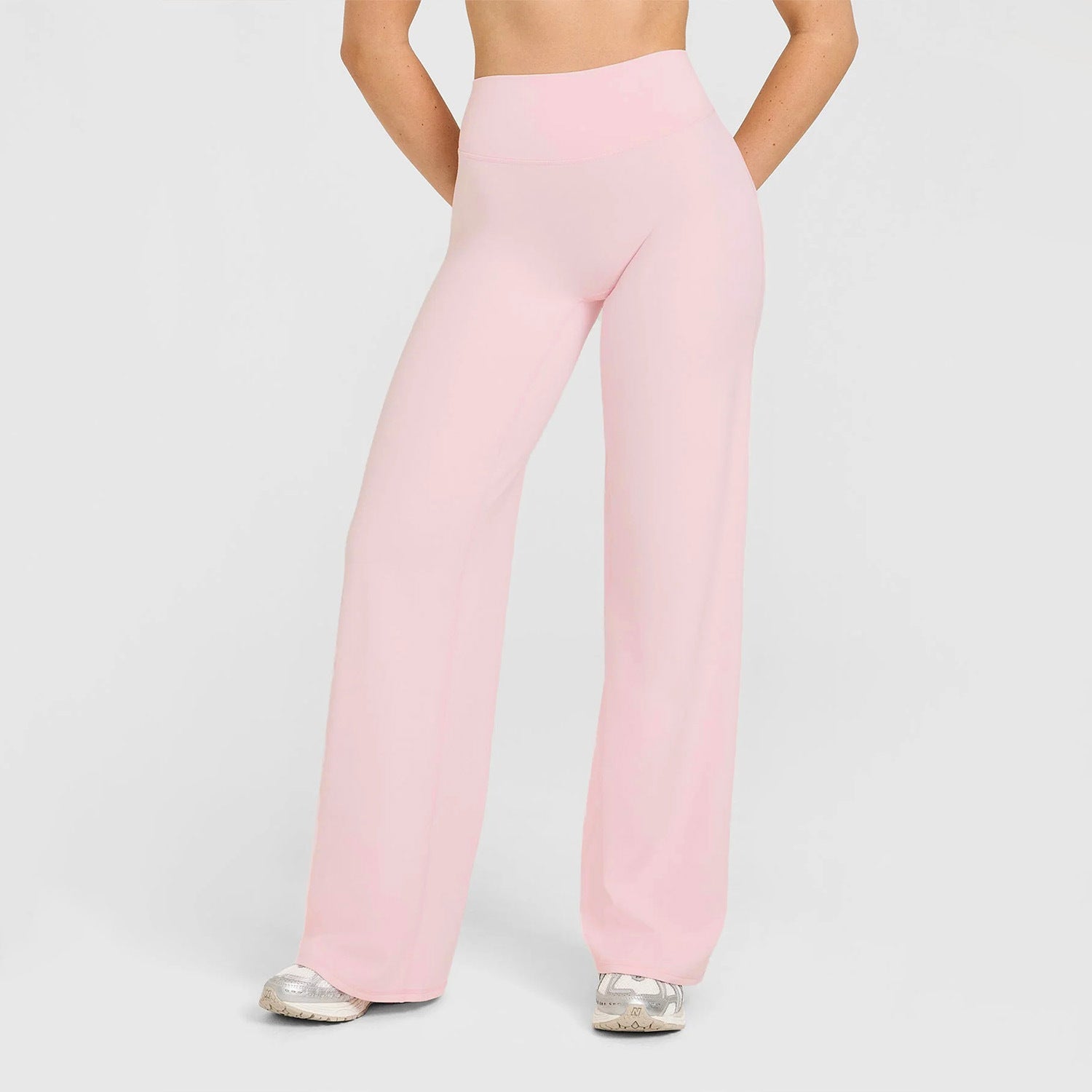 Seamless Straight Leg Pant Performance